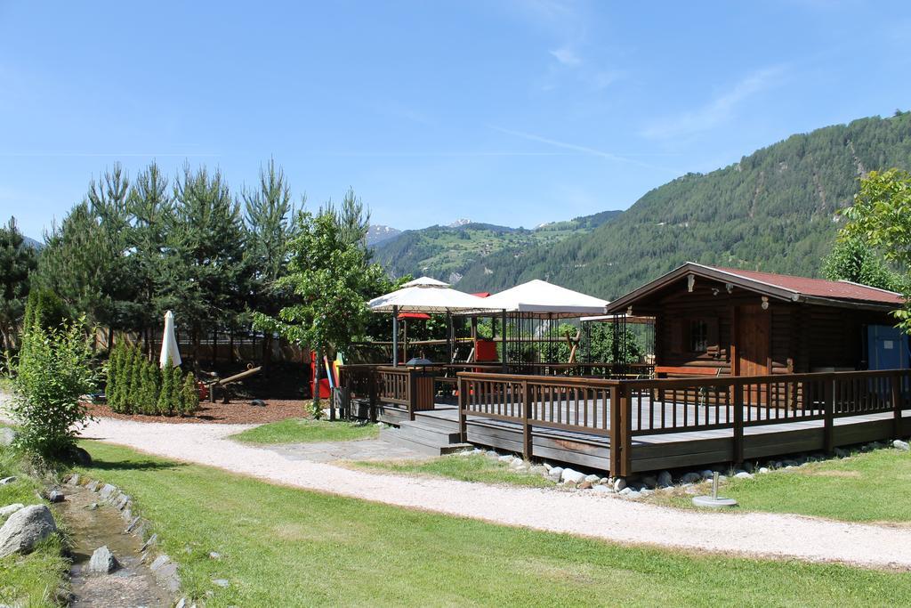 Familien Hotel Mozart Ried im Oberinntal Exteriör bild