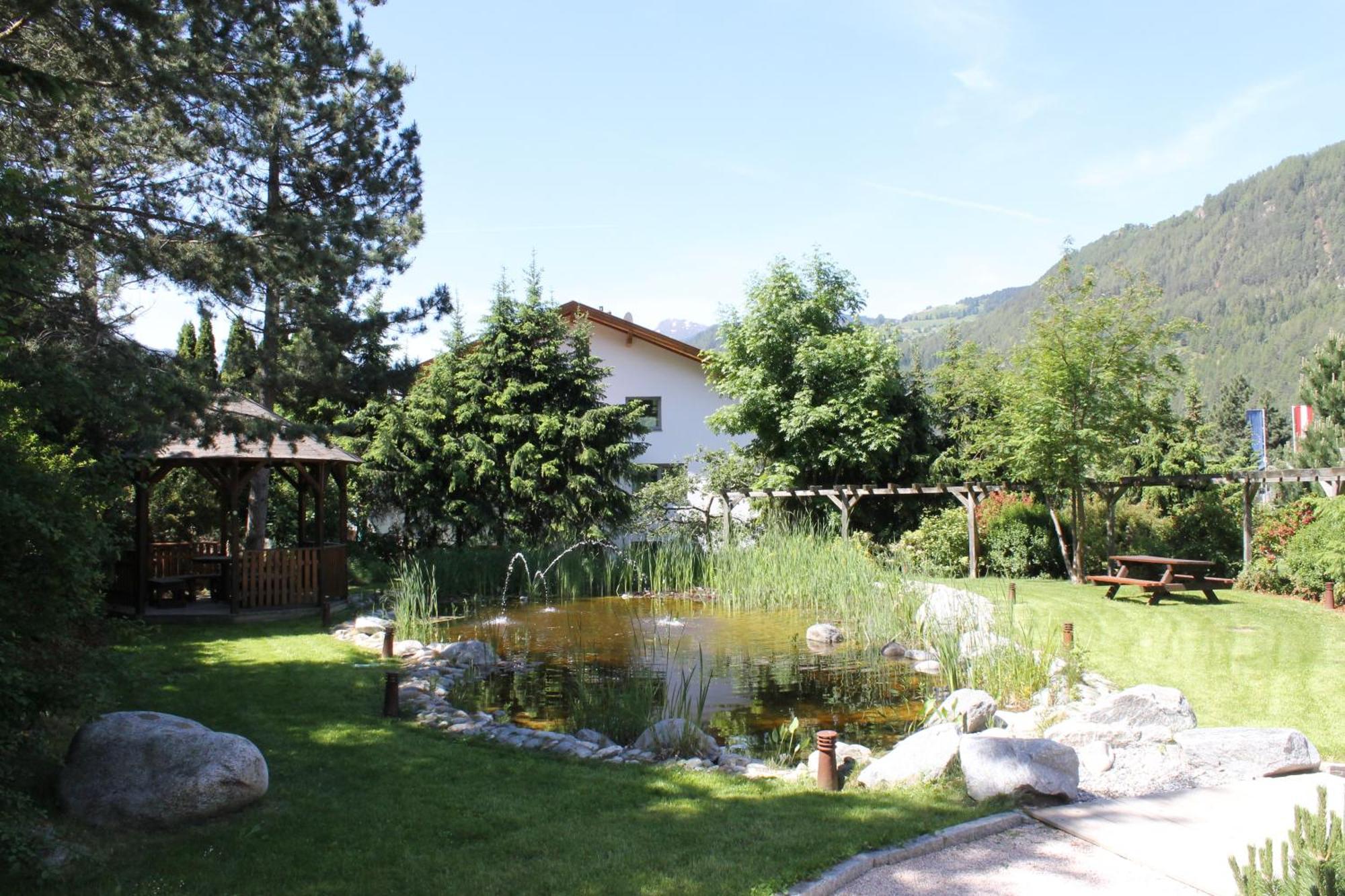 Familien Hotel Mozart Ried im Oberinntal Exteriör bild