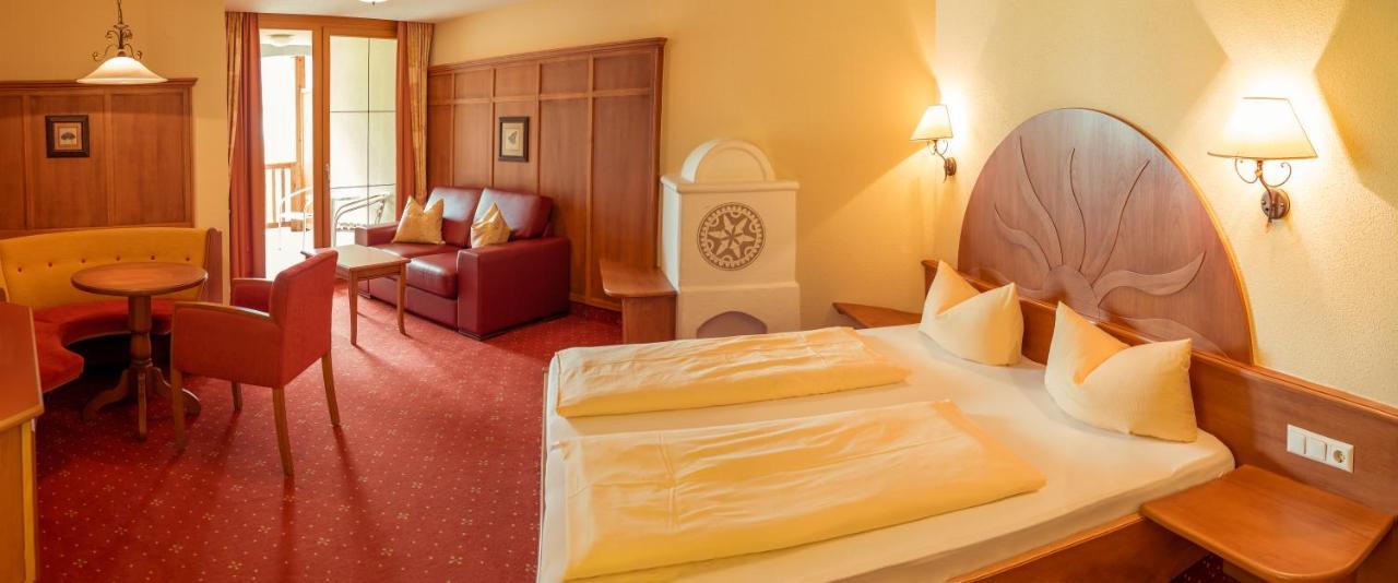 Familien Hotel Mozart Ried im Oberinntal Exteriör bild