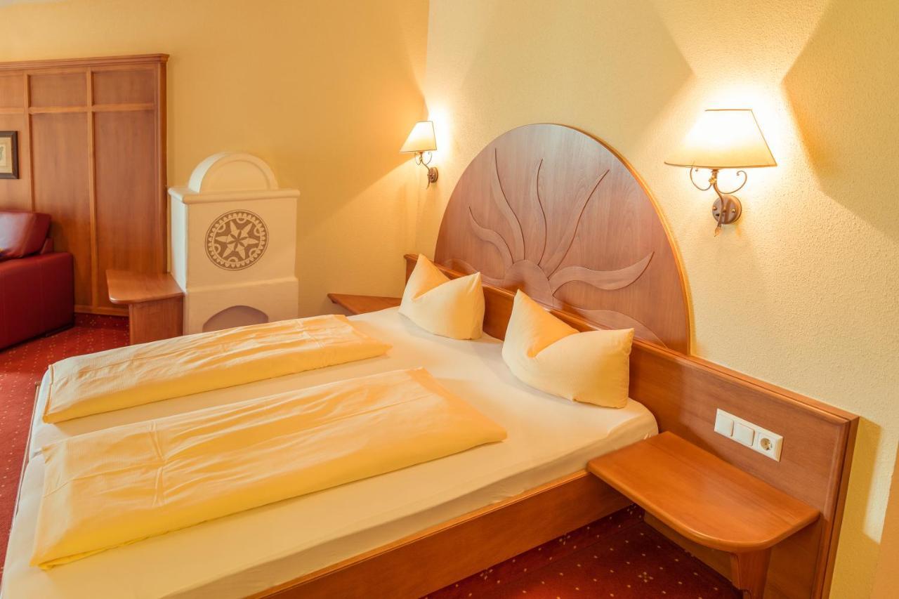 Familien Hotel Mozart Ried im Oberinntal Exteriör bild
