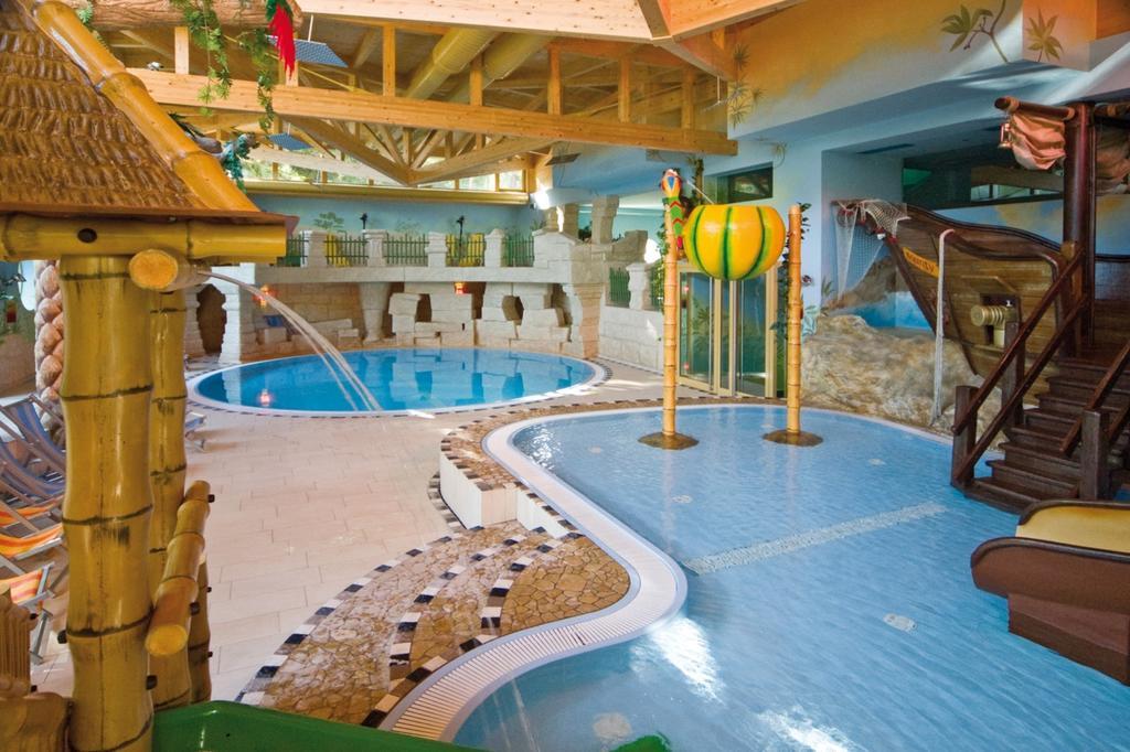 Familien Hotel Mozart Ried im Oberinntal Exteriör bild